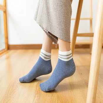Lavvandede munden sokker Japansk kontrast farve stribet kvindelige sokker foråret og sommeren syning lodret strimler søde springflod 22806