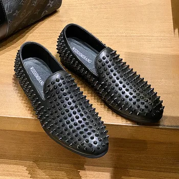Mænd luksus mode punk natklub bære personlighed nitter sko sort slip-on kørsel åndbar sko i ægte læder loafers 7776