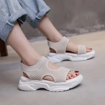 Casual tyk bund sports sandaler kvindelige 2020 sommeren nye mode åndbar hule sandaler vilde fisk munden sandaler Z1018