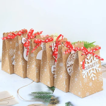 24pcs/sæt Jul Snowflake Trykt Kraftpapir Poser Slik Poser Cookie gaveæske Nye År Favoriserer Kasser for Cookies Behandler