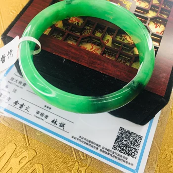 Send et certifikat Naturlige Jadeite armbånd Elegant grøn flydende blå 54-61mm kvindelige jade armbånd Smykker gave