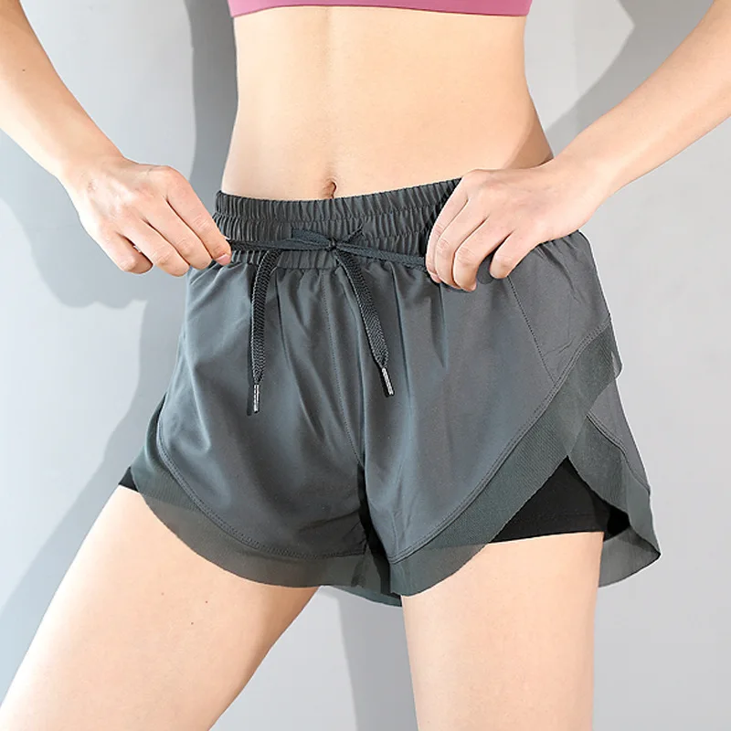 For Sport Shorts To I En Anti-glare Foring Hem Elastisk Sport Quick-tørring Slankende Yoga Fitness-shorts / Misc ~